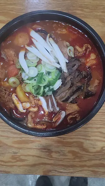 능이오리백숙 근접샷