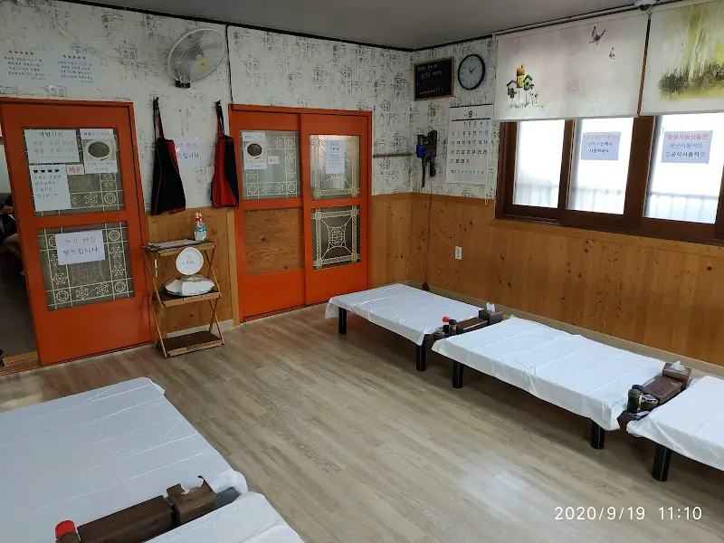 함평 00식당 내부