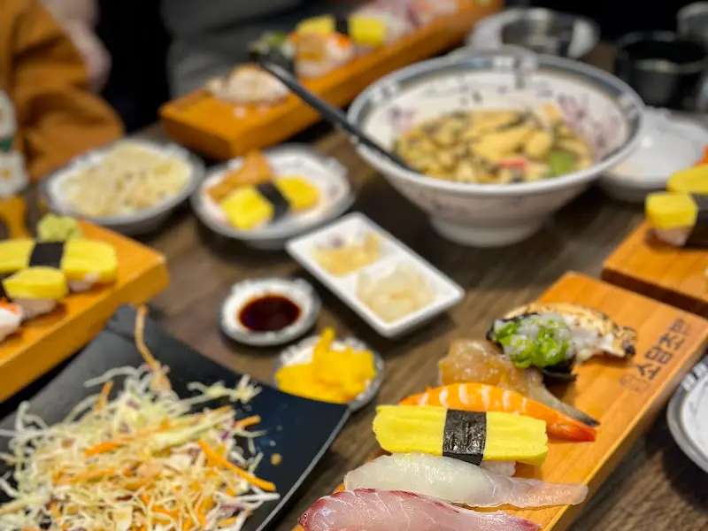 다채로운 런치 특선