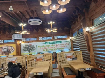 황홀한 이천 풍경 속, 정갈한 한 상 차림의 감동적인 이천쌀밥 맛집 기행