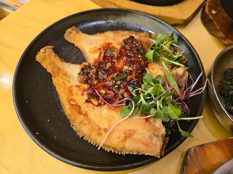 겉바속촉 구운 생선