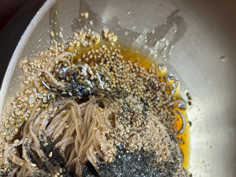 들기름 막국수의 고소한 향