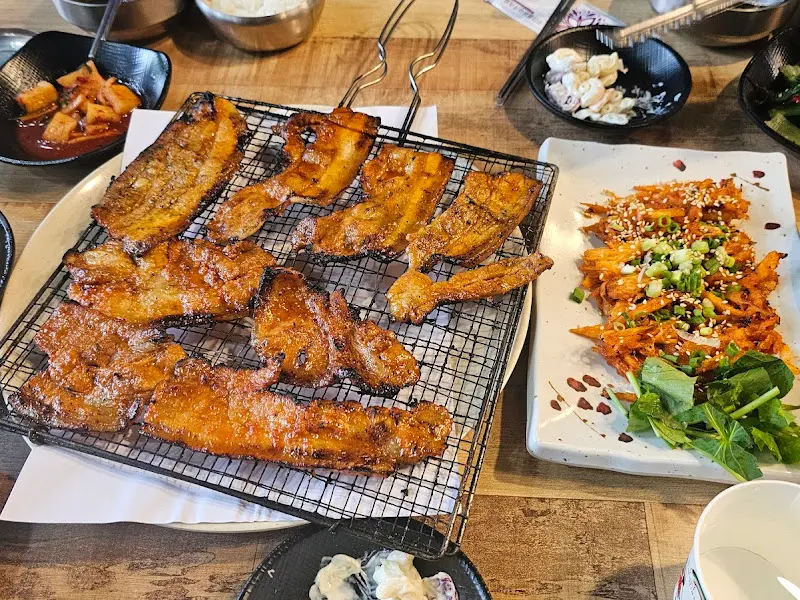 고추장 석쇠구이와 밑반찬