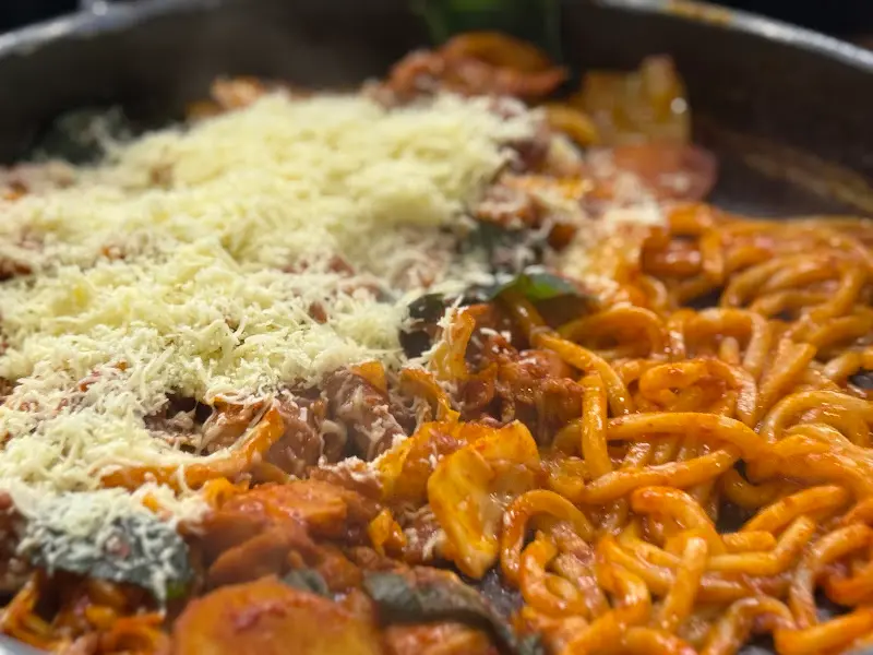 닭갈비와 우동사리