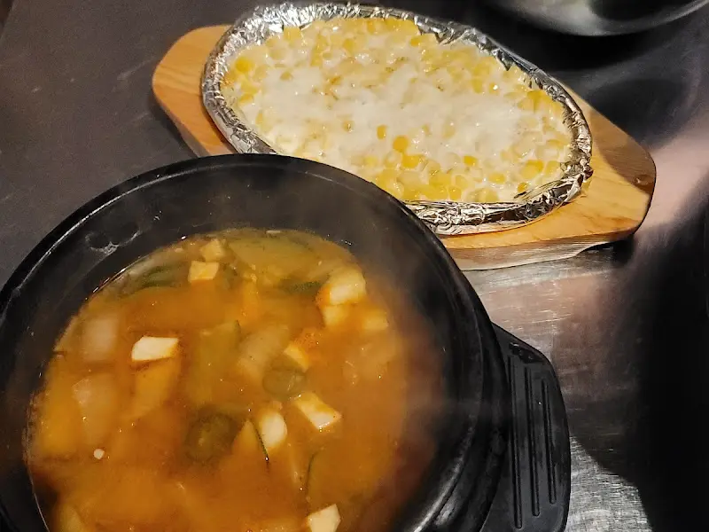 된장찌개와 콘치즈