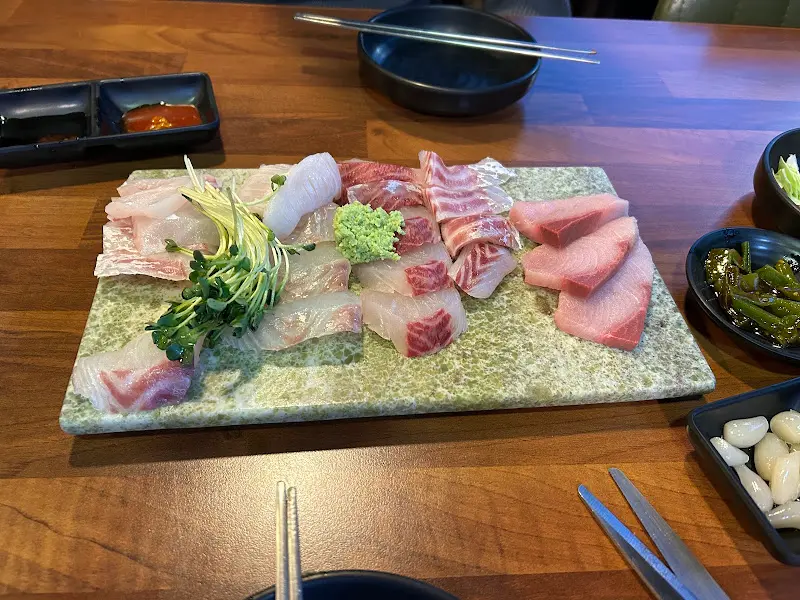 푸짐한 숙성회 한 상