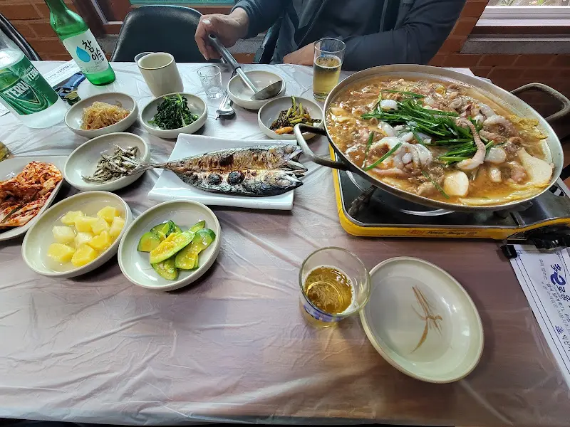 불낙전골과 밑반찬