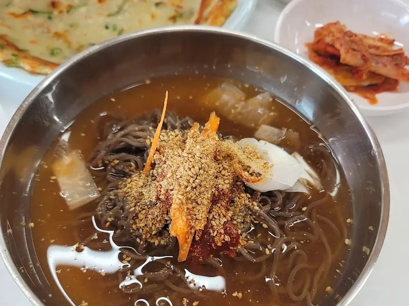 막국수 클로즈업