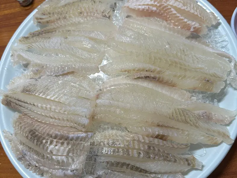 도다리회 한 상 차림