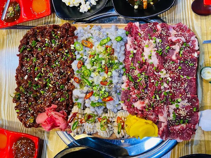 다채로운 삼합의 향연