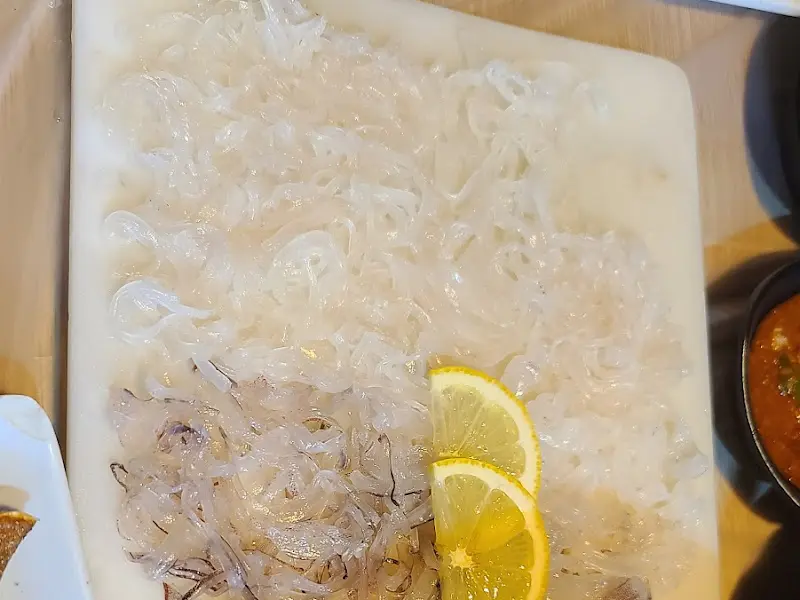 싱싱한 꽃새우회