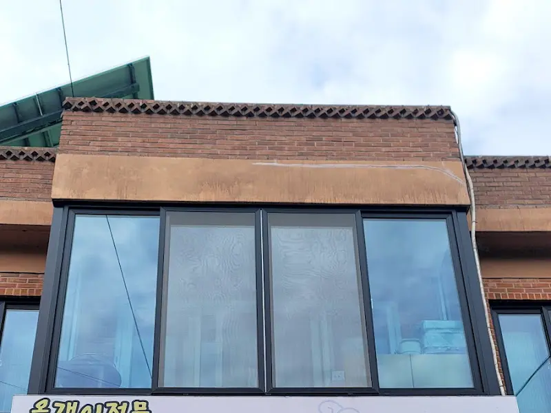 복골올갱이 건물