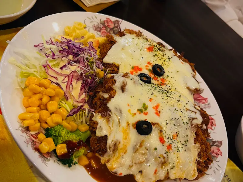 치즈돈까스의 비주얼