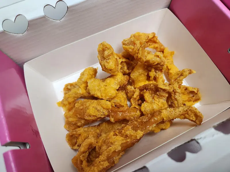 황금빛 닭껍질 튀김