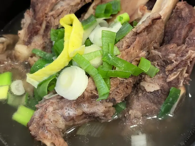 왕갈비탕 근접샷
