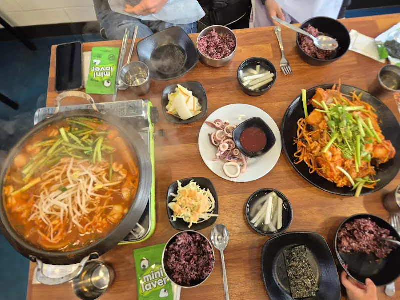 푸짐하게 차려진 한 상 차림