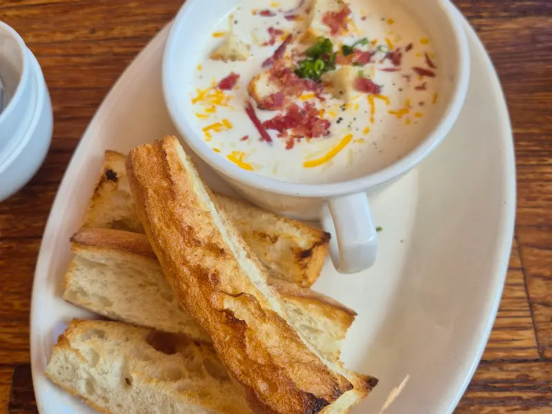 감자 스프와 빵