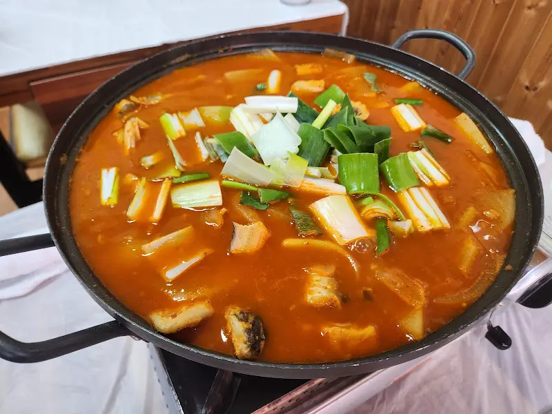 세모국 클로즈업