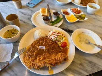 뇌를 자극하는 미식 실험, 광주 돈까스 맛집 ‘돈까스 연구소’ 본점에서 펼쳐지는 맛의 향연