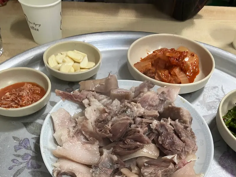 태평음식점 내부