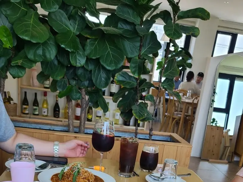 초록 식물 인테리어