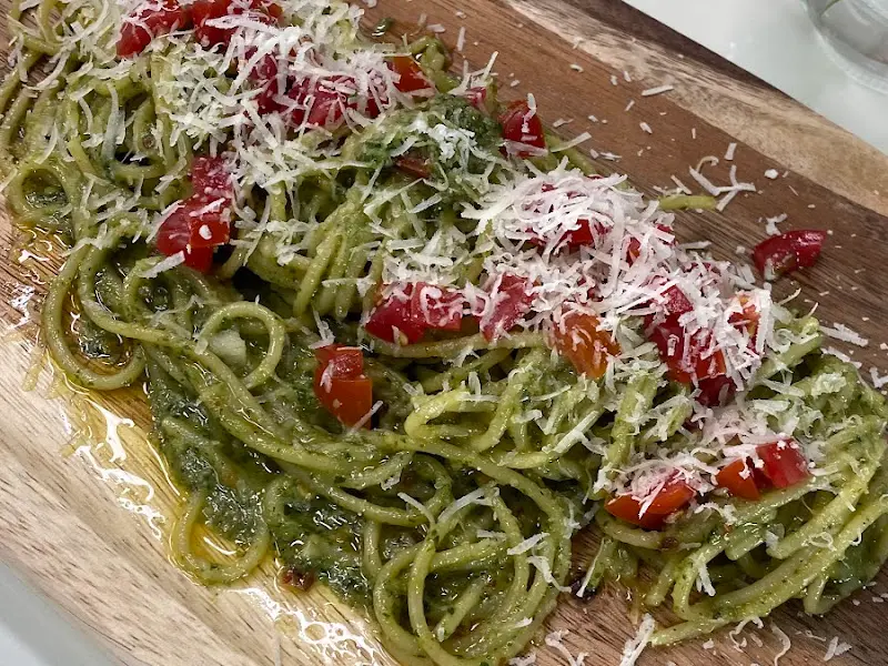 채소가 듬뿍 들어간 파스타