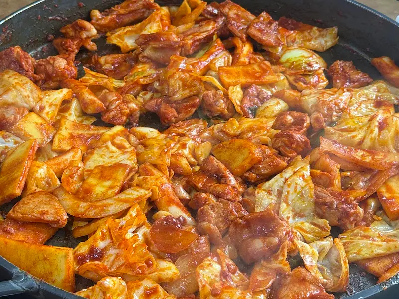 잘 익은 닭갈비