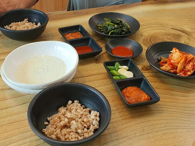 푸지뫼 기본 반찬