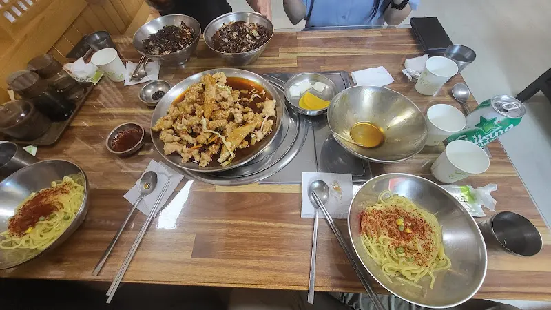 영양반점 푸짐한 한 상