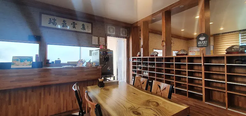 깔끔한 내부 인테리어