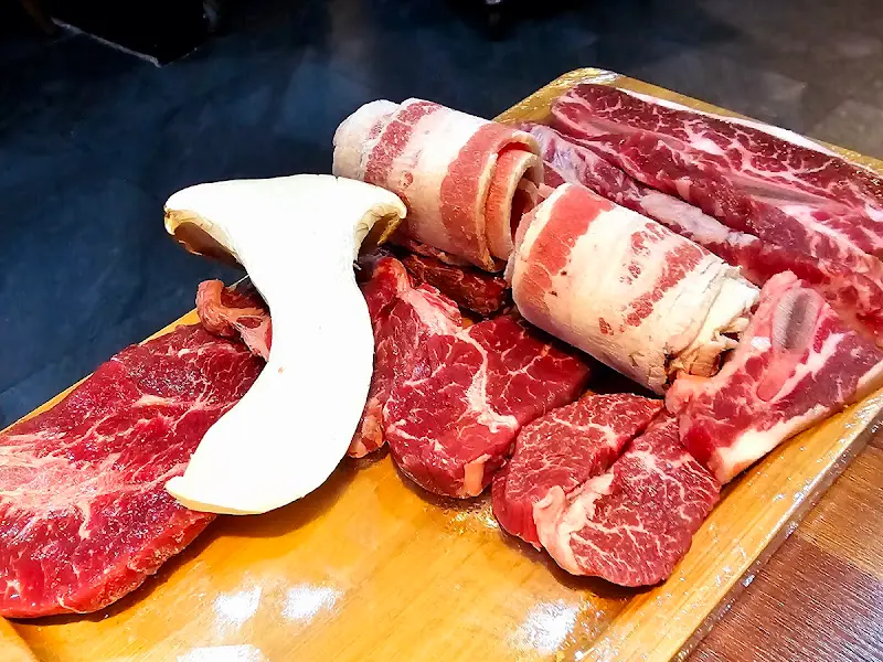 소반돼반 숙성 돼지고기