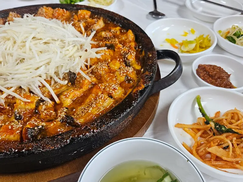 더덕 장어구이 비주얼