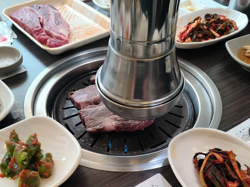 숯불에 구워지는 갈비