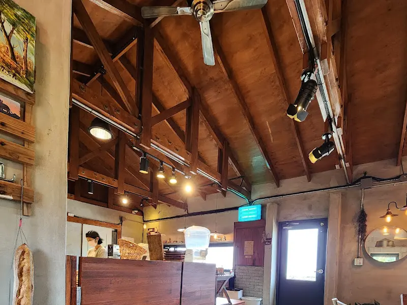 르 바게트 내부 천장