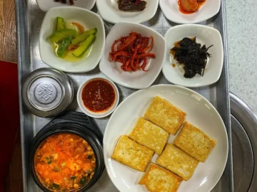 의성에서 찾는 숨은 보석, 정애토종손두부: 현지인이 인정한 맛집
