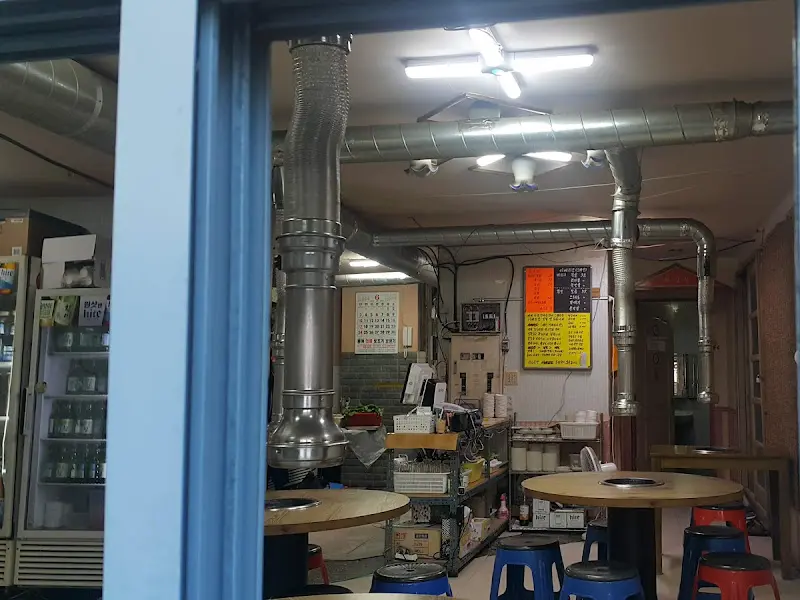 식당 내부 풍경