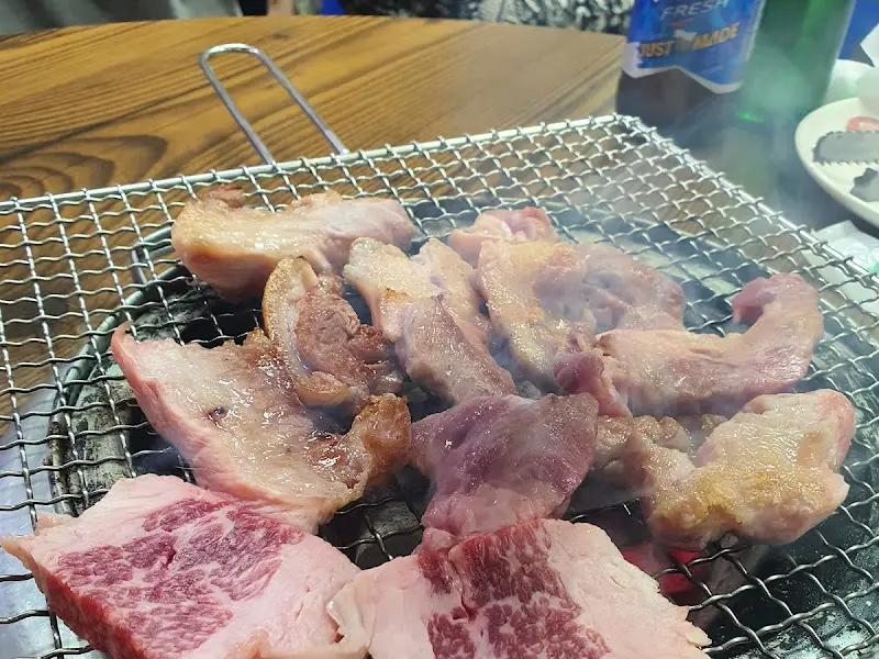 상에 차려진 음식