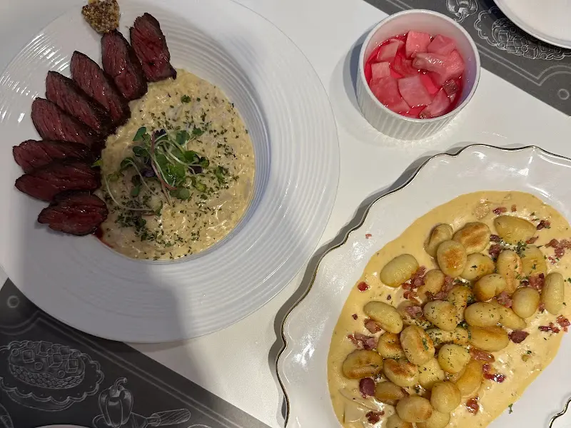 지안 음식 한상 차림