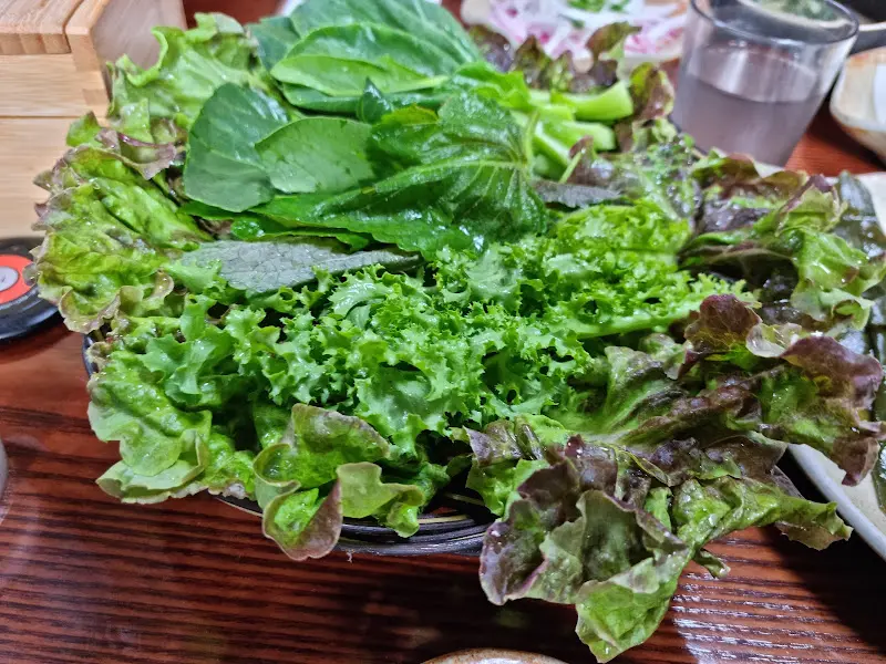 신선한 쌈 채소