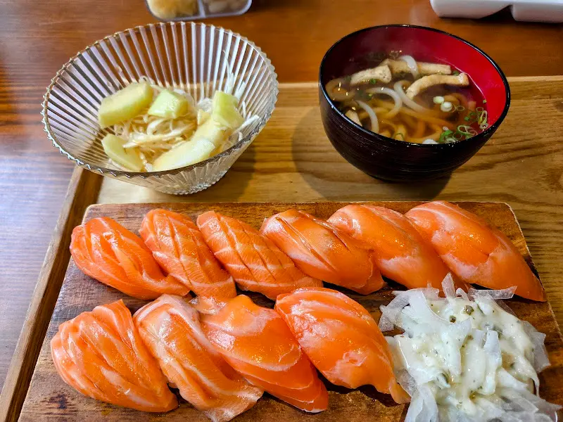 런치 세트 전체