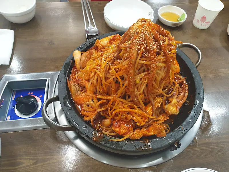 해물뼈찜 전체샷
