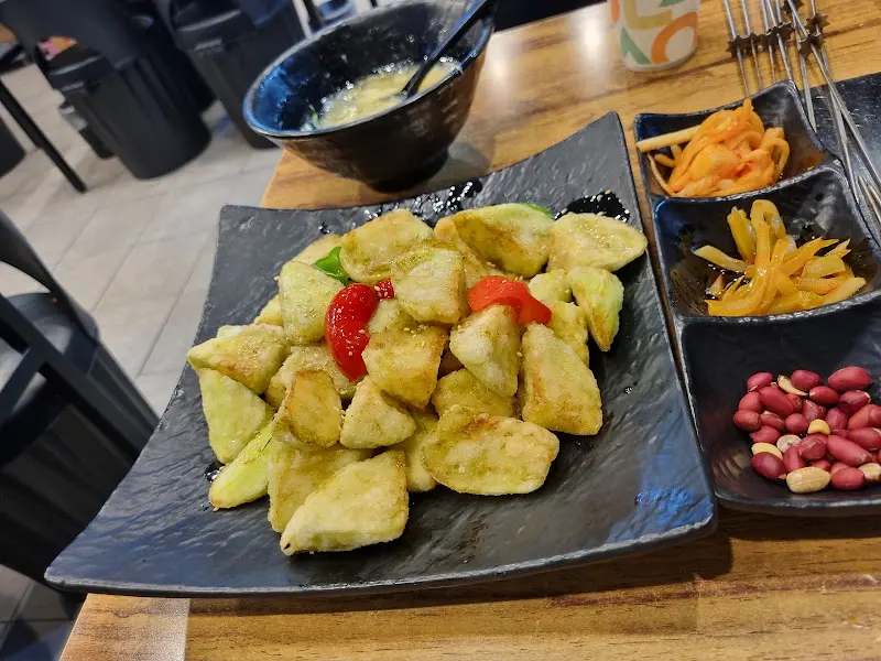 윤기가 흐르는 가지튀김