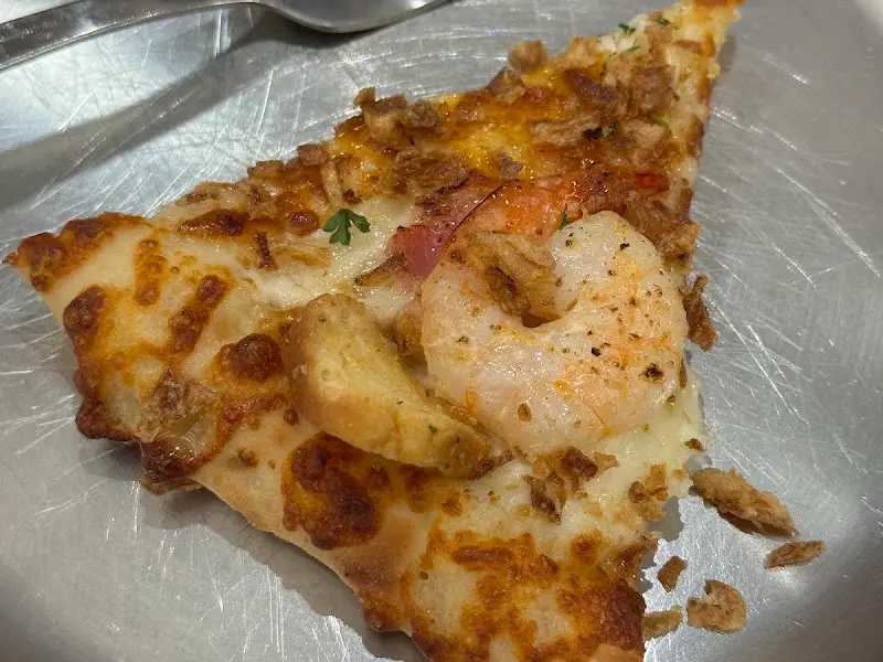 갈릭 슈림프 피자 단면