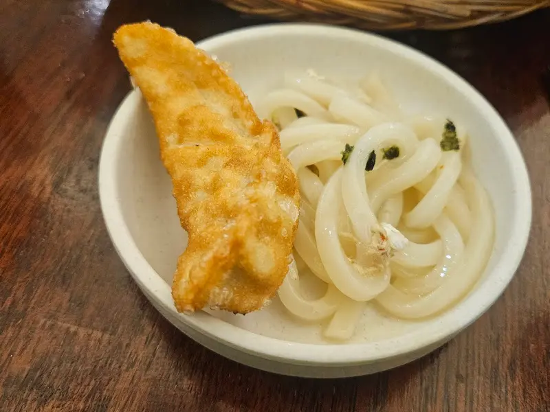 참치 비빔밥 근접샷