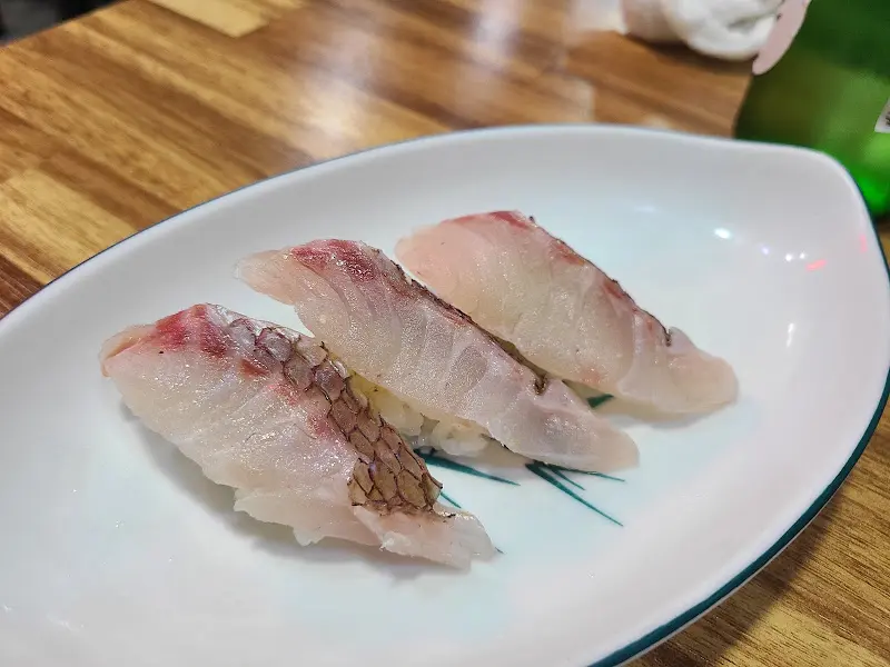 입안에서 살살 녹는 광어 초밥