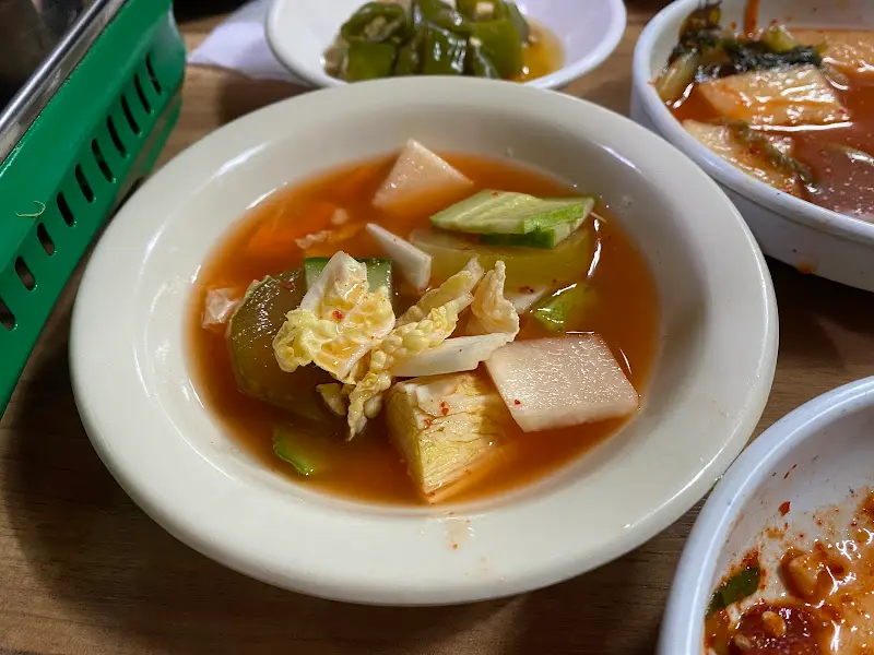 다양한 밑반찬들