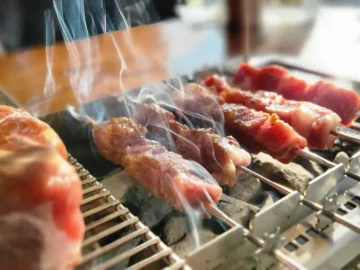 정겨운 손맛이 그리울 땐, 동해에서 만나는 고향의 맛! 양꼬치 참맛집 기행