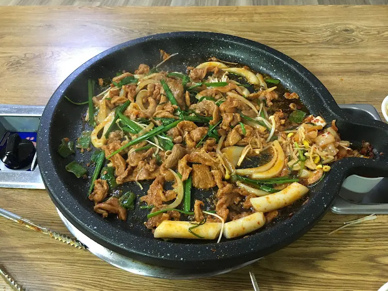 양념 오리고기의 향긋한 변신