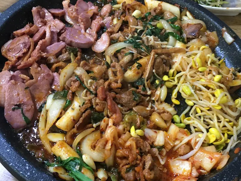 훈제, 양념, 생오리의 조화