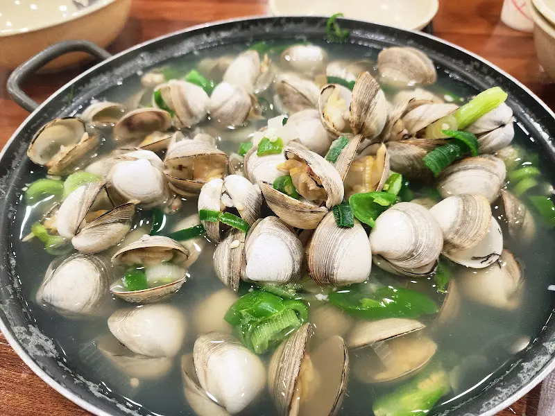 동죽 조개가 가득 들어간 물총